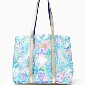 NEW! Lilly Pulitzer Printed Pool Tote Clear Sweet Escape